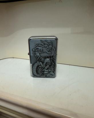 Accendino tipo zippo da Biker