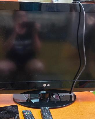 TV LG 32LH2000