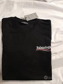 T-shirt Balenciaga