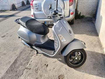 Vespa Piaggio 200cc anno 2003