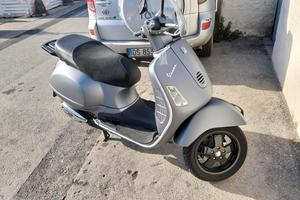 Vespa Piaggio 200cc anno 2003