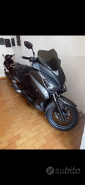 xmax 250 marciante