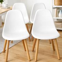 Sedie stile scandinavo bianche