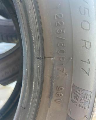 Gomme Michelin Alpin 7 225 50/17 98V