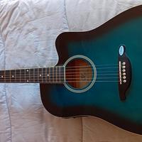 Chitarra acustica Custom Guitars–80€–Oliveri(ME)