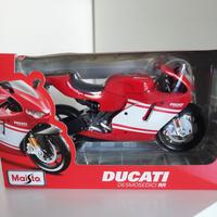 Modellino Ducati Desmosedici RR