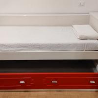 Letto su misura con letto sottostante estraibile