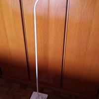 Lampada led da pavimento bianca