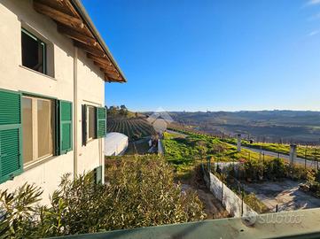 CASA SEMINDIPENDENTE A MOMBARUZZO