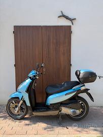 Piaggio Carnaby 200