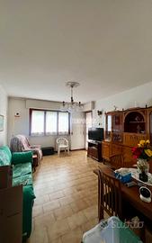 Tre locali con terrazzo in prestigioso complesso r
