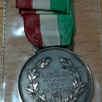 medaglia al merito in argento