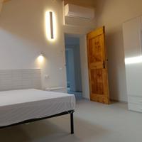 Nuovo, ampio, centrale, con posto auto