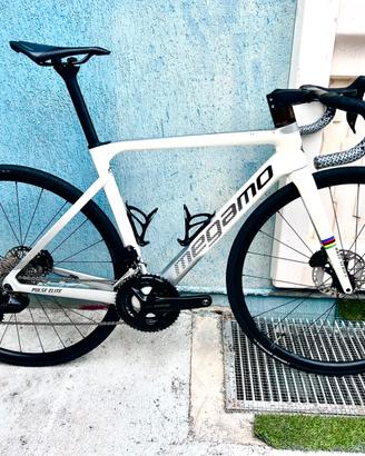 Megamo Pulse Carbon shimano di2 dt swiss