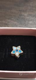 charm pandora stella blu