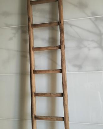 scala in legno