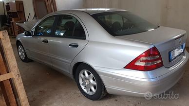 AUTO MERCEDS  s.cambio