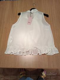 Top con laccio, molto carino. Nuovo!