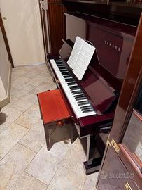 Raro Pianoforte verticale Yamaha U3 bordeaux con s