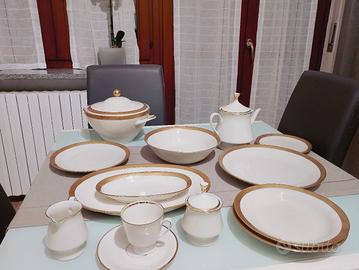 Servizio. piatti Bavaria da 12 con profilo in oro