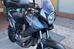 Honda transalp 700