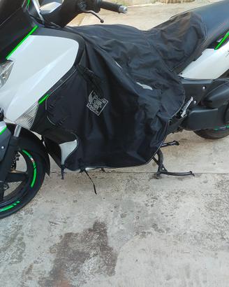 copertina scooter tucano urbano 