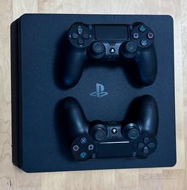 PlayStation 4 Slim 500GB + 2 controller + giochi