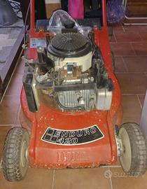 Rasaerba motore a scoppio