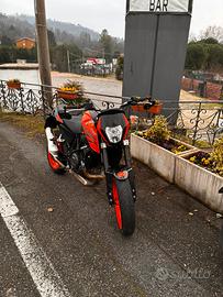 Ktm duke 690
