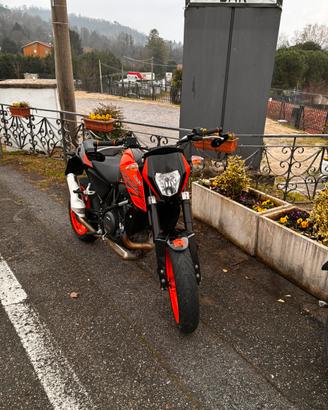 Ktm duke 690
