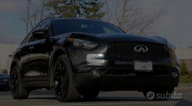 Auto Infiniti QX70