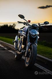 MONSTER DUCATI 937