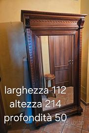 Mobile antico con specchio 
