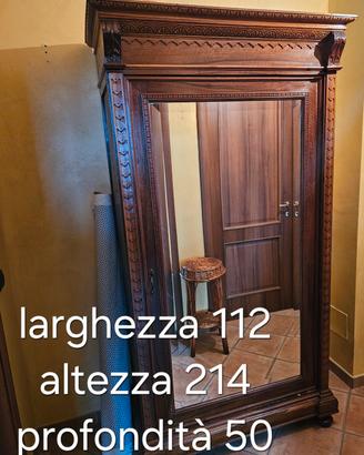 Mobile antico con specchio 