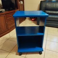 Mobiletto con ruote