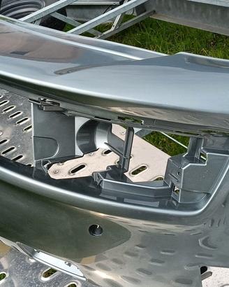 Parauti anteriore Audi A6  4F