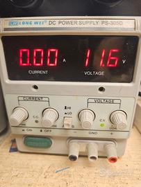 DUE ALIMENTATORI PROFESSIONALI 30 A