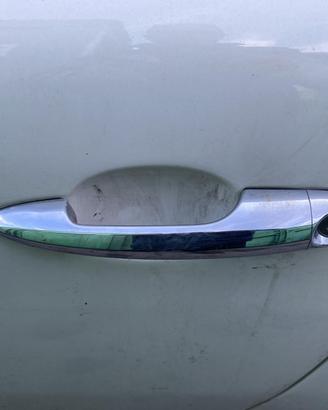 MANIGLIA ESTERNA ANTERIORE SINISTRA ALFA ROMEO Mit