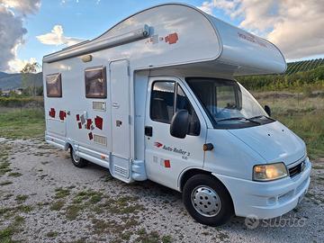 Camper mansardato Roller Team