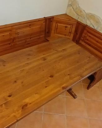 tavolo con panca in legno