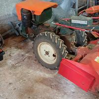 Motocoltivatore con trincia erba