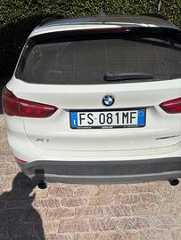 Automobili