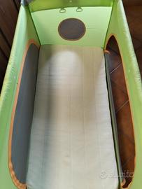 lettino da campeggio con materasso