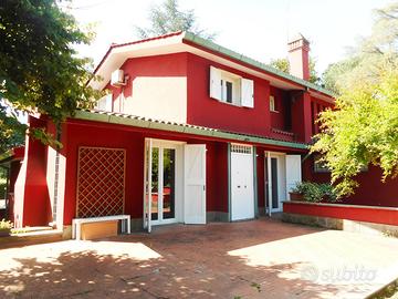 Villa bifamiliare Roma [Cod. rif 529VRG]