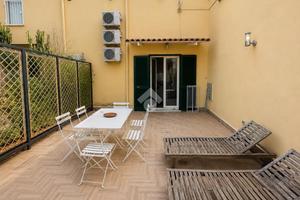 3 LOCALI A NAPOLI