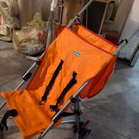 Passeggino leggero con capottina parasole 