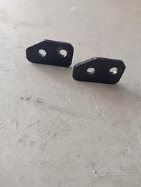 Piastra per abbassare la moto