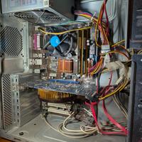 PC desktop in blocco o componenti
