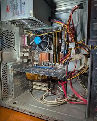 PC desktop in blocco o componenti