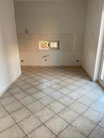 Appartamento Via Appia Rif. F3198